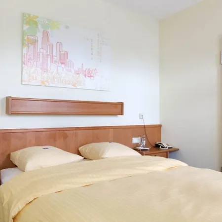 Hotel Logis Acacia Esch-sur-Alzette