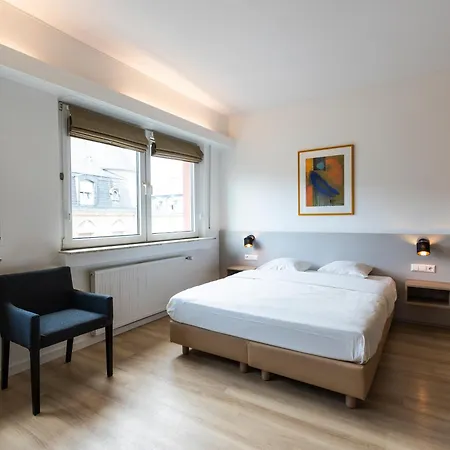 Logis Acacia Hotel