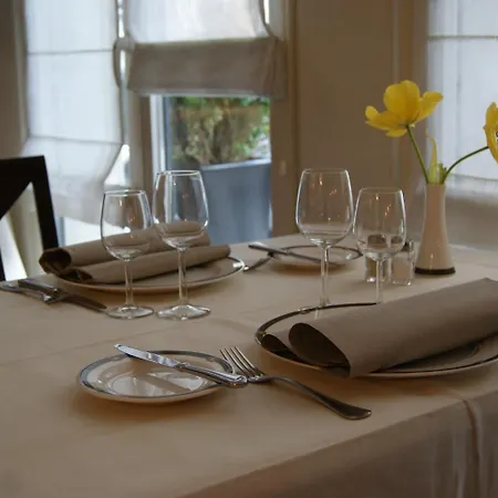 Logis Acacia Hotel 3*