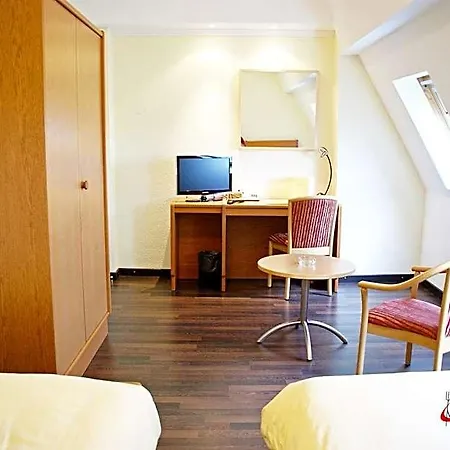 Logis Acacia 酒店