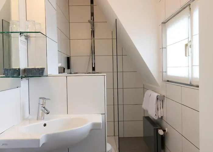 Logis Acacia Hotel 3*